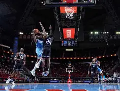 jiuyou-关于萨克拉门托国王训练开放日，今夜手感冰凉引欢呼，荷甲在即，纪律约束更严格的信息